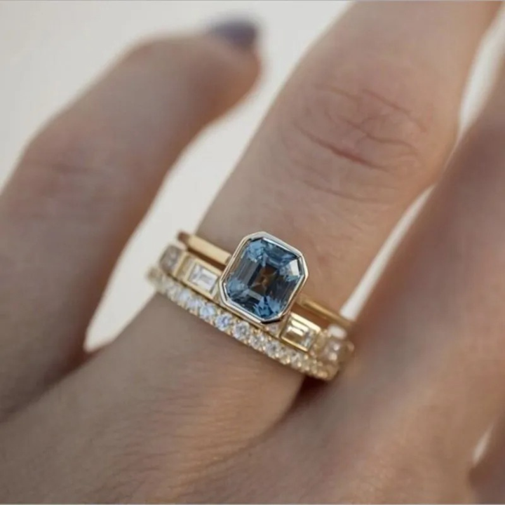 Iris – Vintage Gold & Blue Ring Set